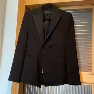 NWT Zara fitted tuxedo blazer with satin lapels